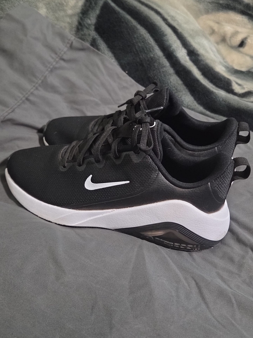 Nike Women's Black/White Running Sneakers
